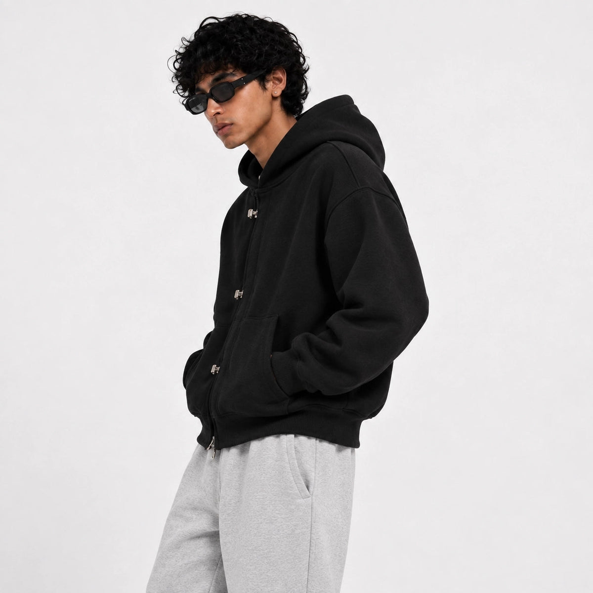Frost Clasp Hoodie Black