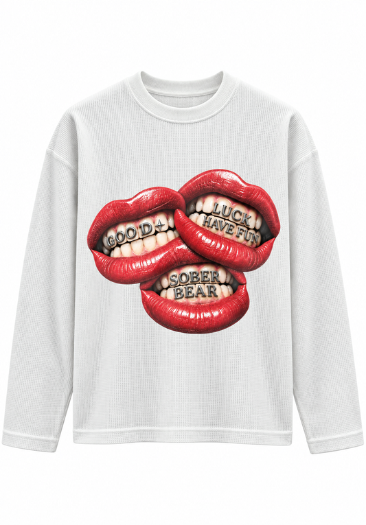 LUCKY LIPS WAFFLE TEE