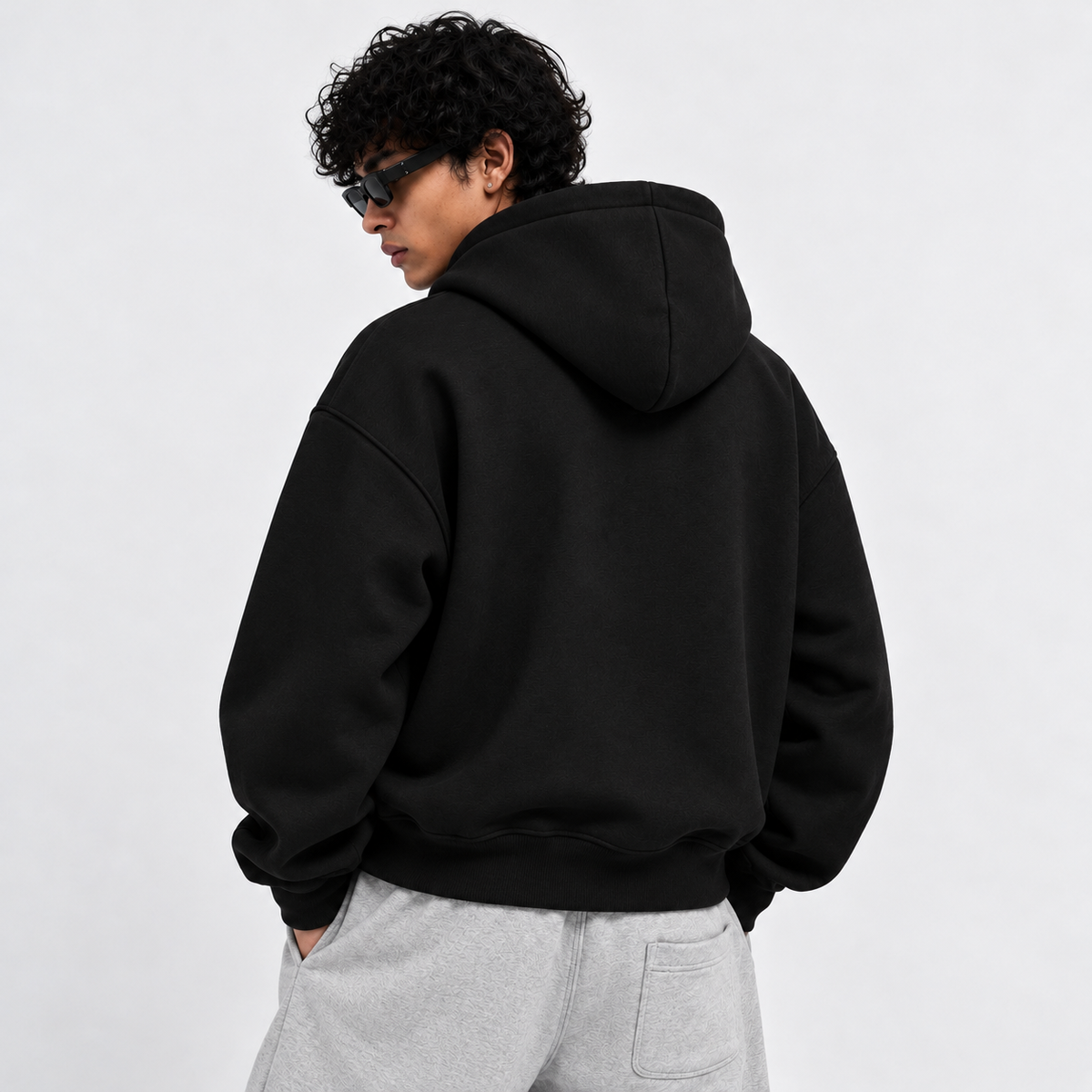 BLACK ZIPPER HOODIE