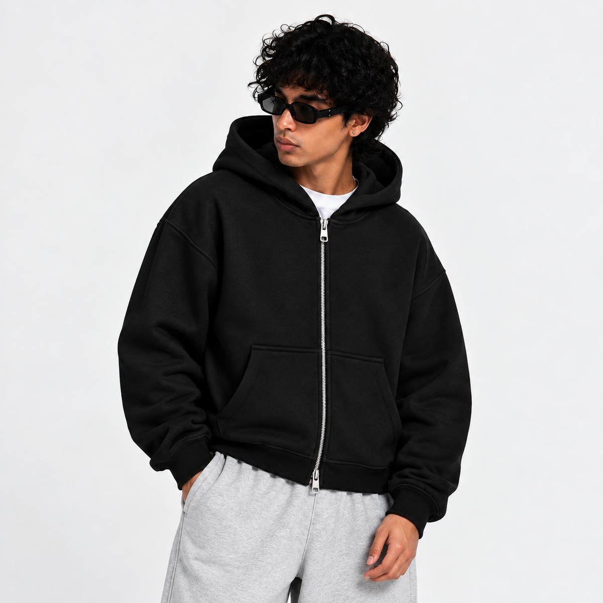 BLACK ZIPPER HOODIE