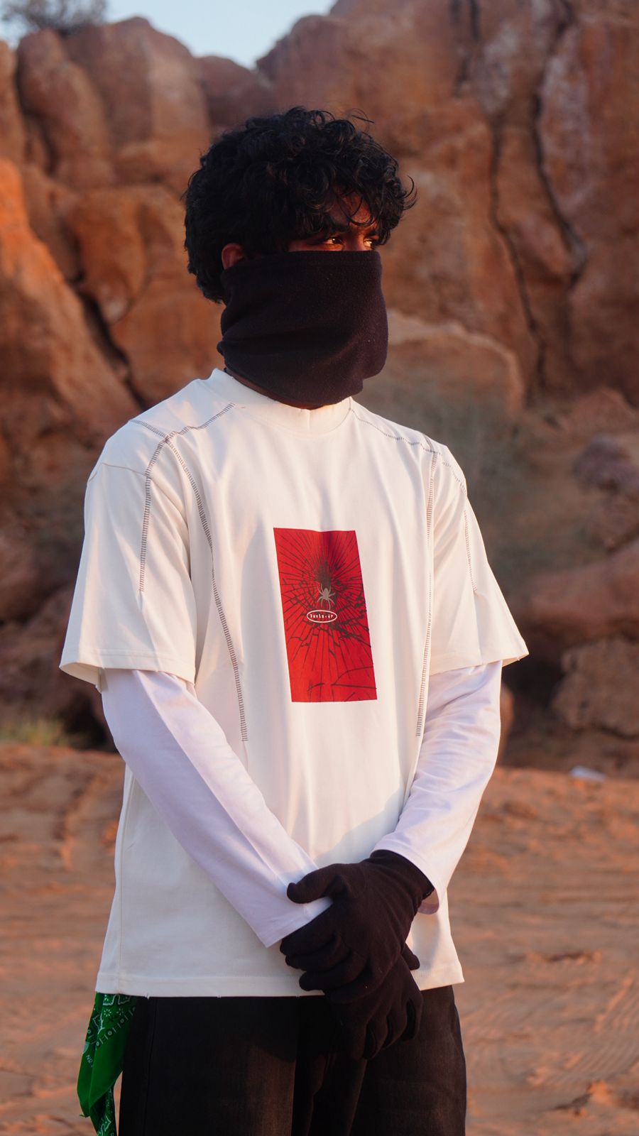 Oversized off white Spider print overlock TEE