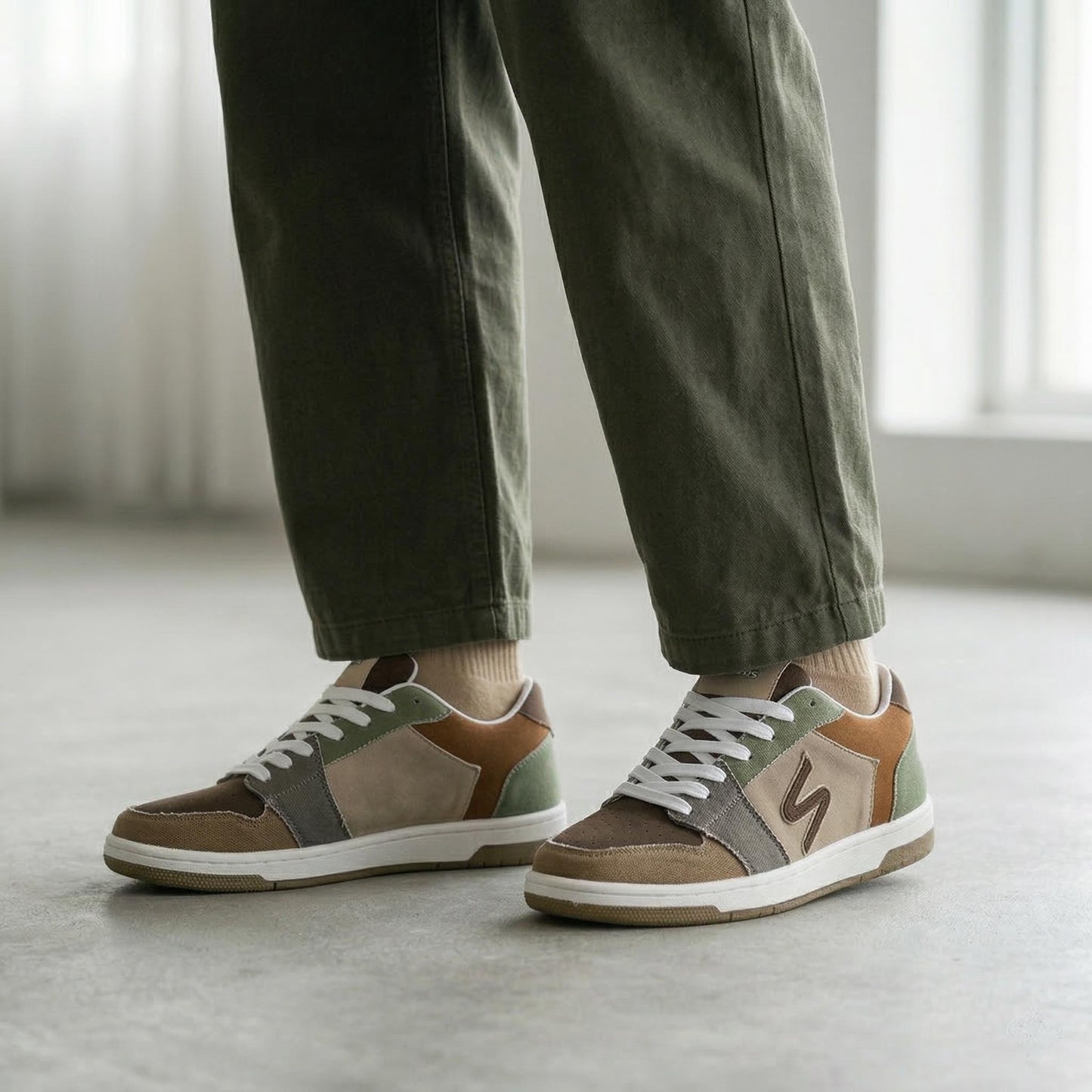 Unakite Sneaker