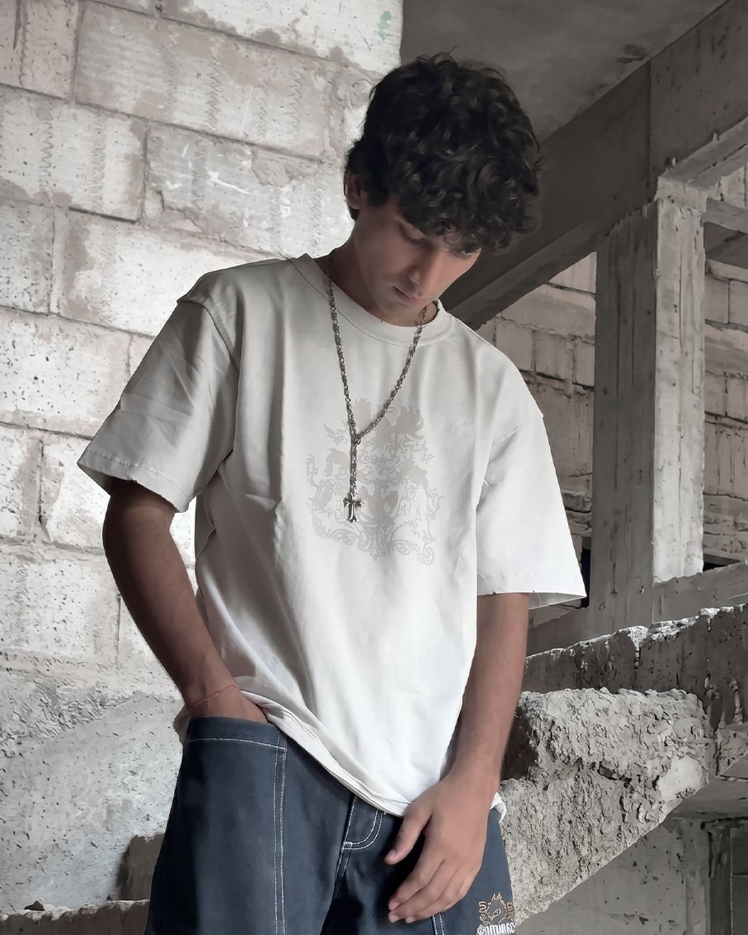 CREST TEE // REVERSE SEAM