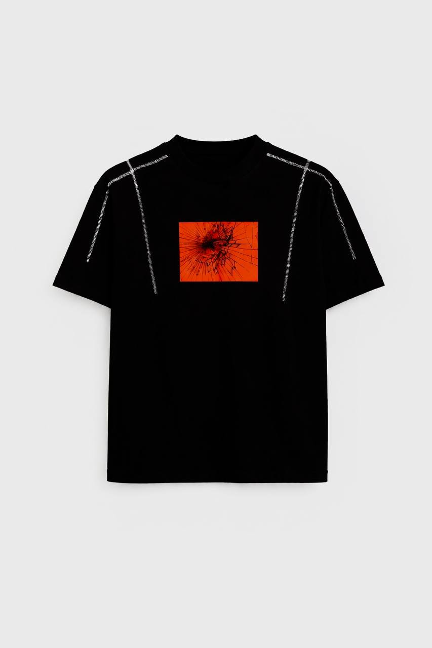 Oversized black Spider print overlock TEE